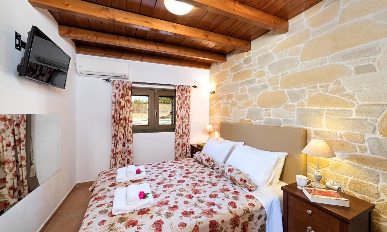 Cretan Heated Pool Villa