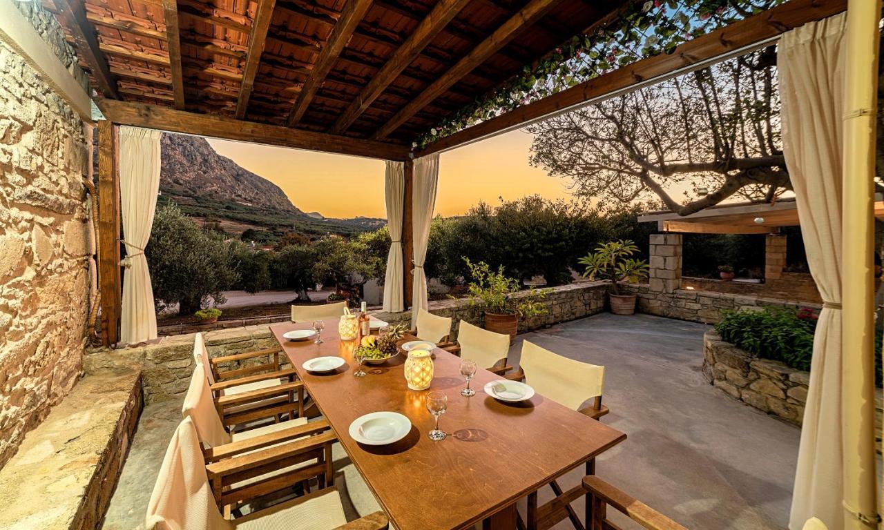 Cretan Heated Pool Villa *