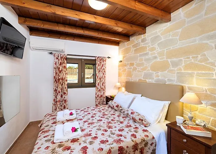 Cretan Kera Villa Heated Pool
